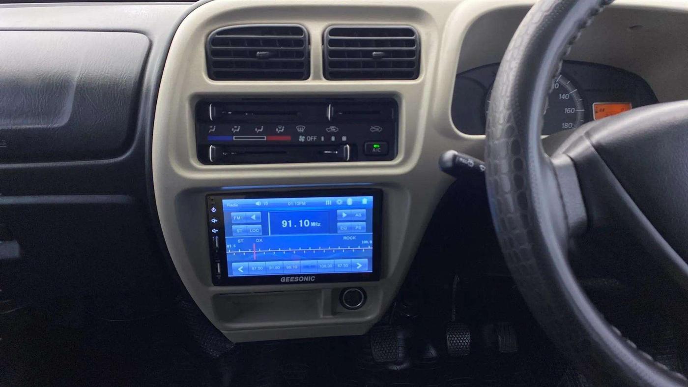 2022 Maruti Eeco 5 STR AC (O), Petrol, Manual, 27,507 km, Air Conditioner