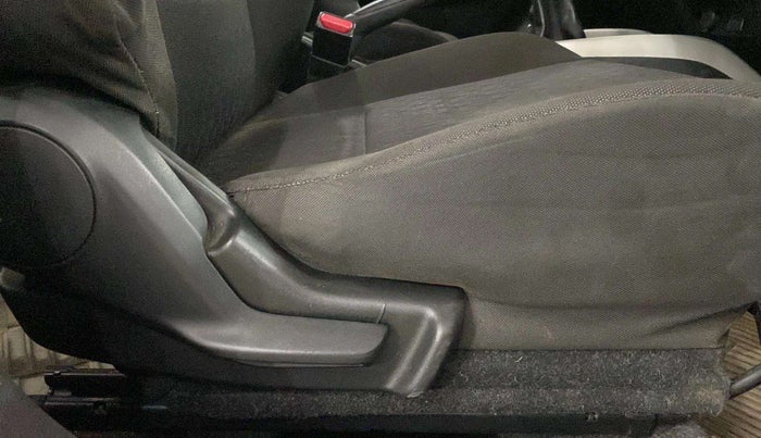 2017 Maruti Baleno DELTA PETROL 1.2, Petrol, Manual, 32,101 km, Driver Side Adjustment Panel