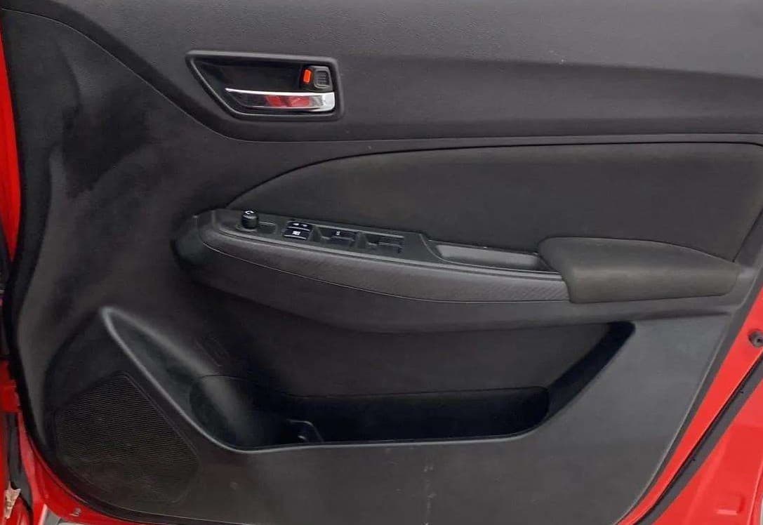 2021 Maruti Swift VXI, Petrol, Manual, 44,250 km, Driver Side Door Panels Control