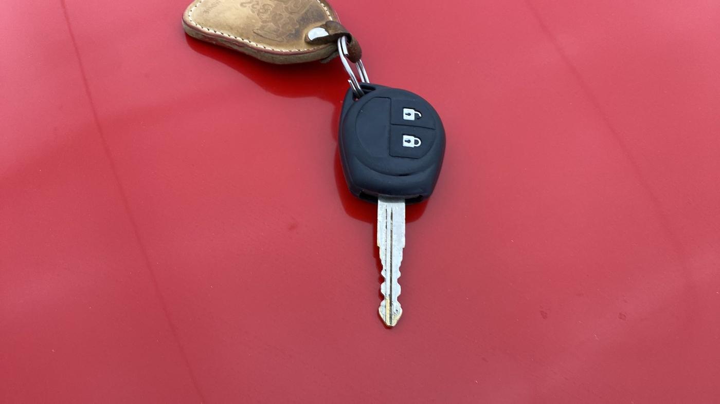 2021 Maruti Swift VXI, Petrol, Manual, 44,250 km, Key Close Up