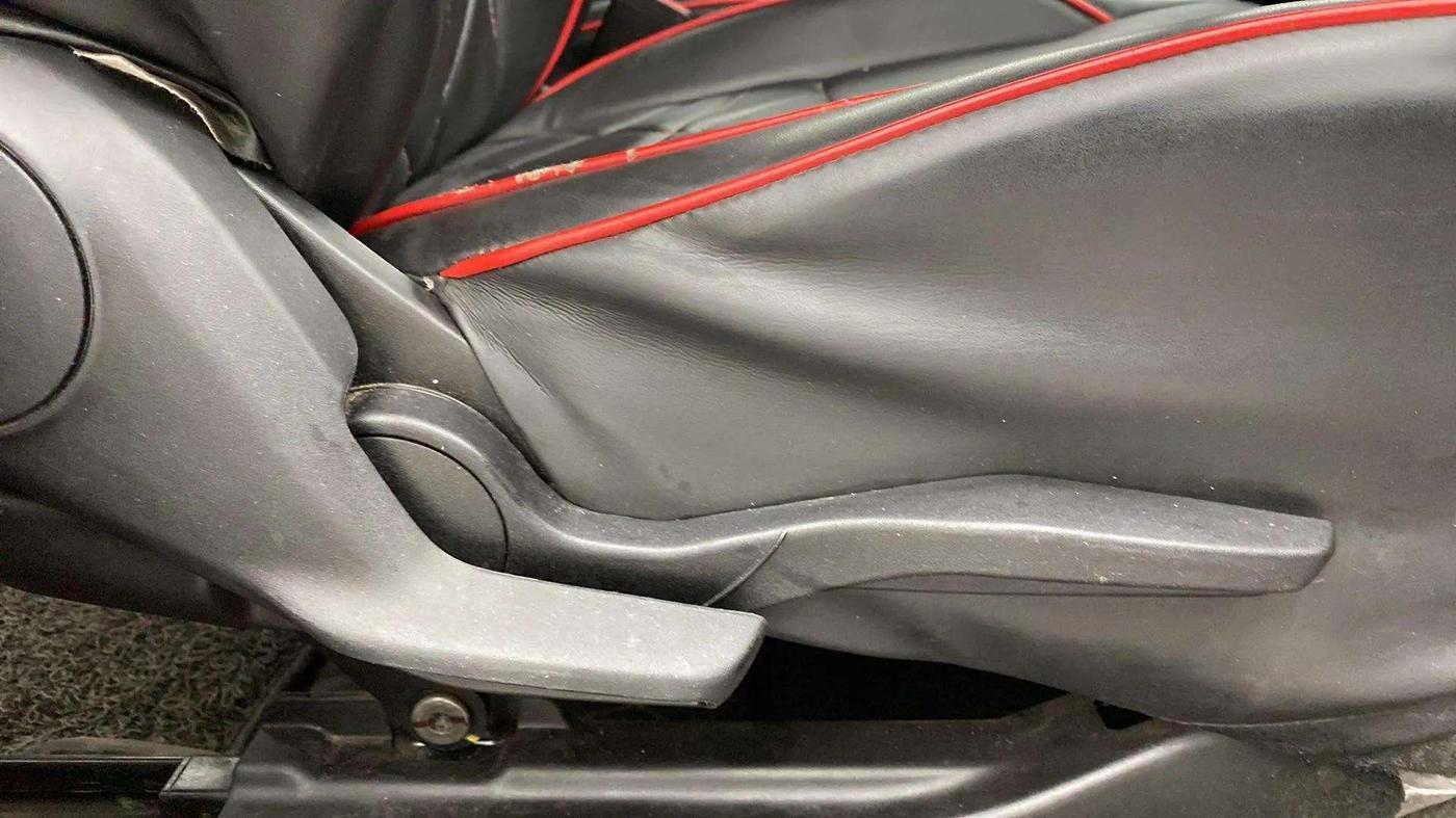 2021 Maruti Swift VXI, Petrol, Manual, 44,250 km, Driver Side Adjustment Panel