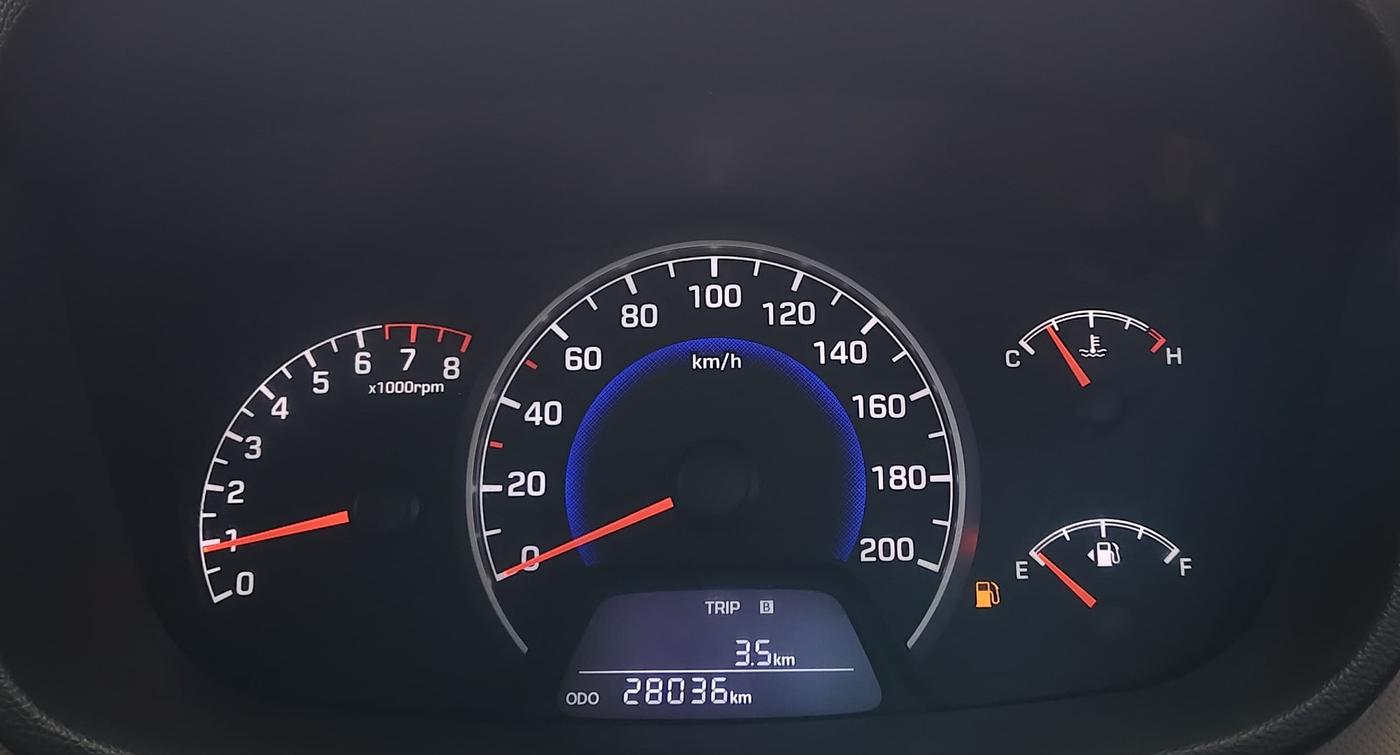 2017 Hyundai Grand i10 MAGNA 1.2 KAPPA VTVT, Petrol, Manual, 28,046 km, Odometer Image