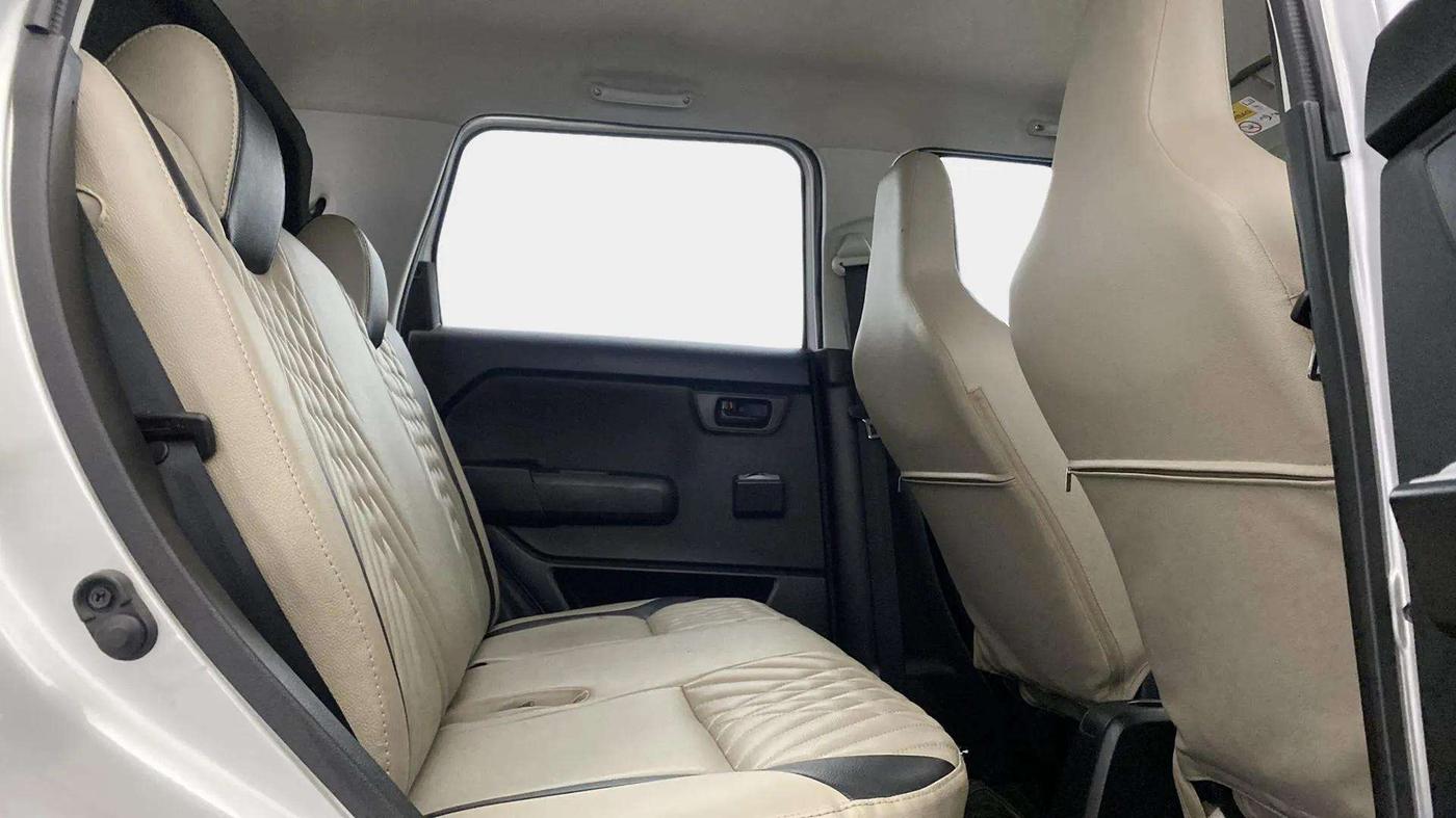 2023 Maruti New Wagon-R LXI 1.0, Petrol, Manual, 28,879 km, Right Side Rear Door Cabin