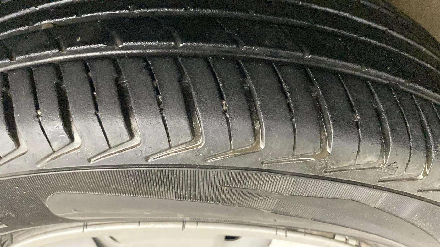 2023 Maruti New Wagon-R LXI 1.0, Petrol, Manual, 28,879 km, Left Rear Tyre Tread
