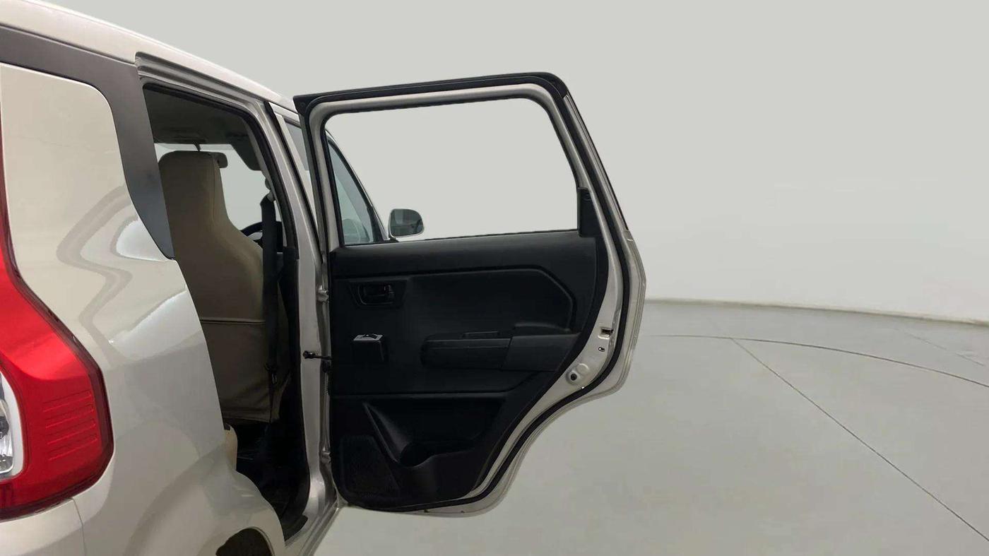 2023 Maruti New Wagon-R LXI 1.0, Petrol, Manual, 28,879 km, RHS Rear Door
