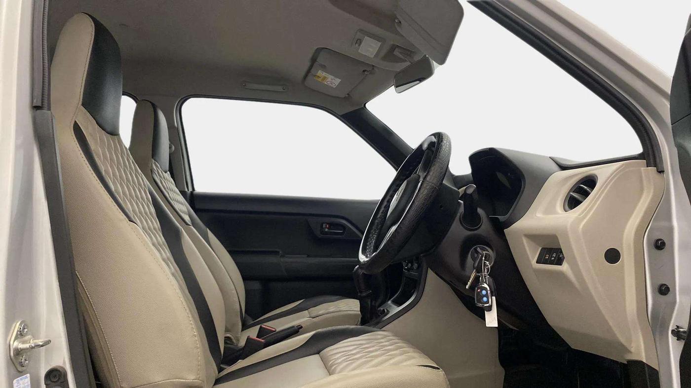 2023 Maruti New Wagon-R LXI 1.0, Petrol, Manual, 28,879 km, Right Side Front Door Cabin