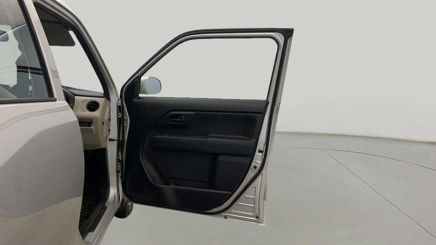 2023 Maruti New Wagon-R LXI 1.0, Petrol, Manual, 28,879 km, RHS Front Door
