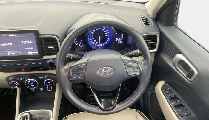 2019 Hyundai VENUE SX 1.0 TURBO DUAL TONE, Petrol, Manual, 47,219 km, Steering Wheel Close Up