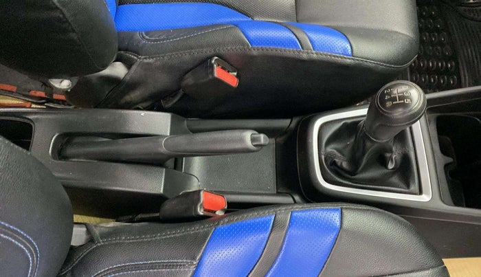 2021 Maruti Swift LXI, Petrol, Manual, 90,334 km, Gear Lever
