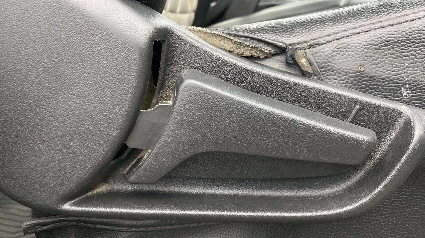 2020 Maruti S PRESSO VXI+, Petrol, Manual, 59,772 km, Driver Side Adjustment Panel