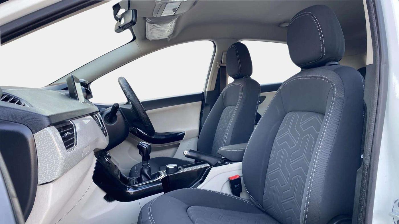 2021 Tata NEXON XZ PLUS DIESEL, Diesel, Manual, 73,471 km, Right Side Front Door Cabin