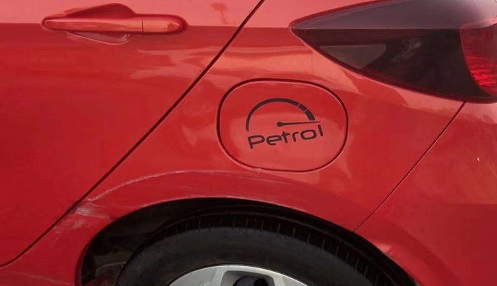 2023 Tata Tiago XT (O) PETROL, Petrol, Manual, 26,497 km, Left quarter panel - Paint has minor damage