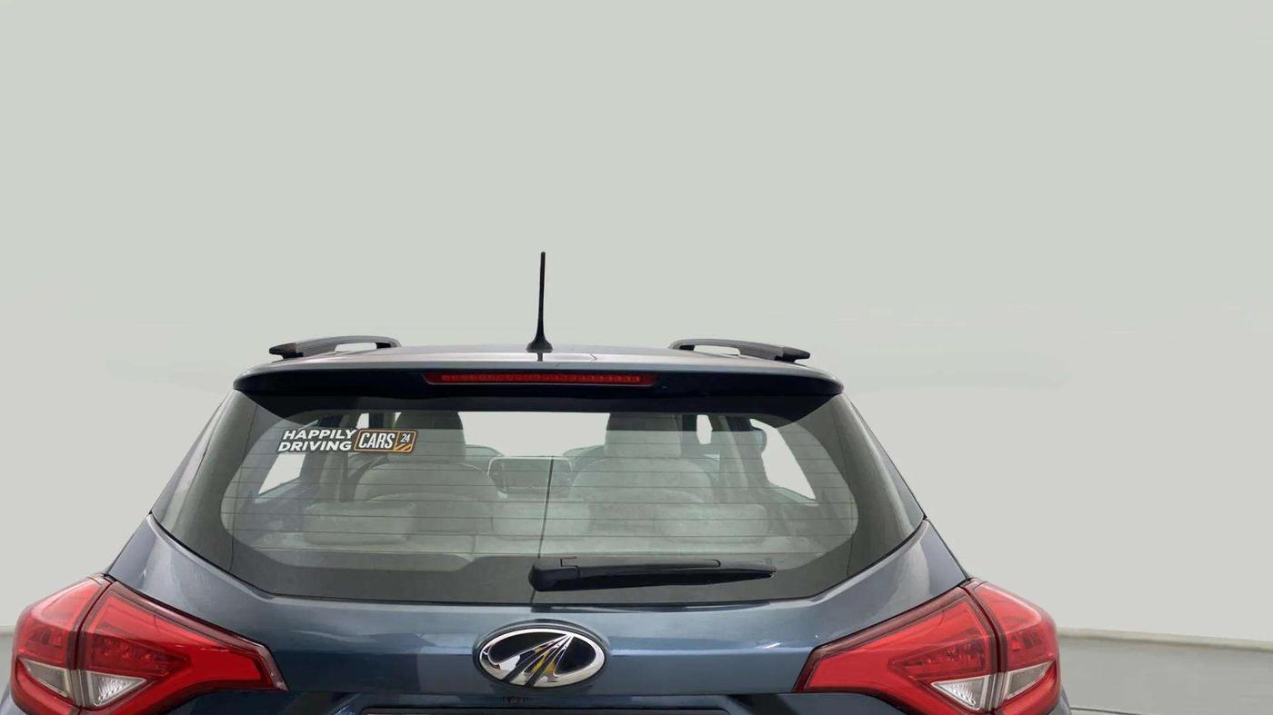 2021 Mahindra XUV300 W8 (O) 1.5 DIESEL AMT, Diesel, Automatic, 71,178 km, Rear Windshield