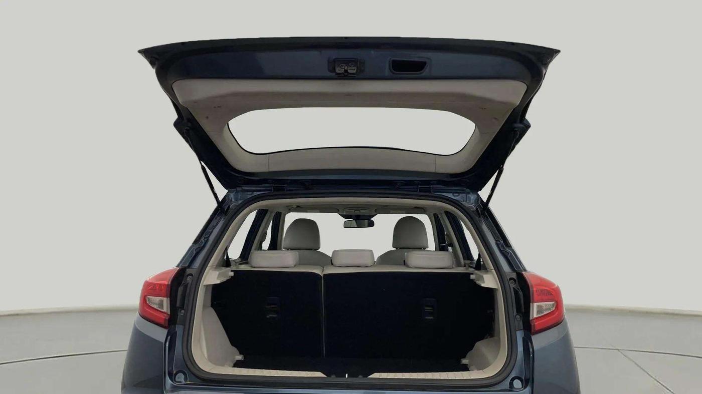 2021 Mahindra XUV300 W8 (O) 1.5 DIESEL AMT, Diesel, Automatic, 71,178 km, Boot Door Open