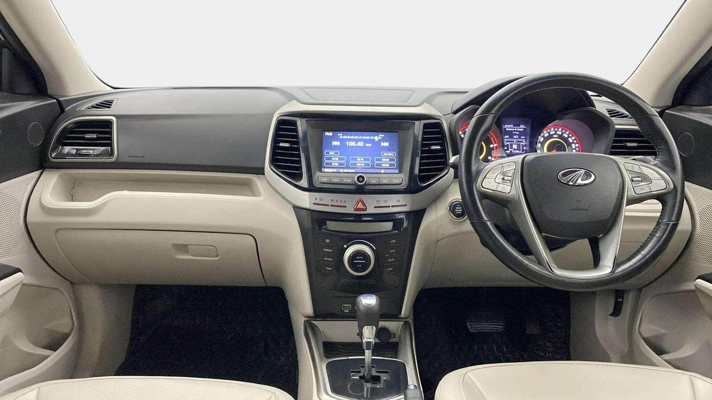 2021 Mahindra XUV300 W8 (O) 1.5 DIESEL AMT, Diesel, Automatic, 71,178 km, Dashboard