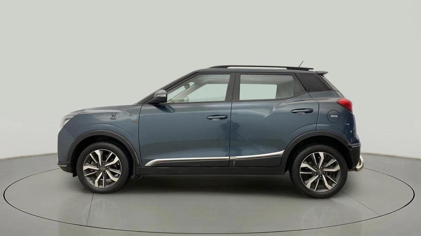 2021 Mahindra XUV300 W8 (O) 1.5 DIESEL AMT, Diesel, Automatic, 71,178 km, Left Side