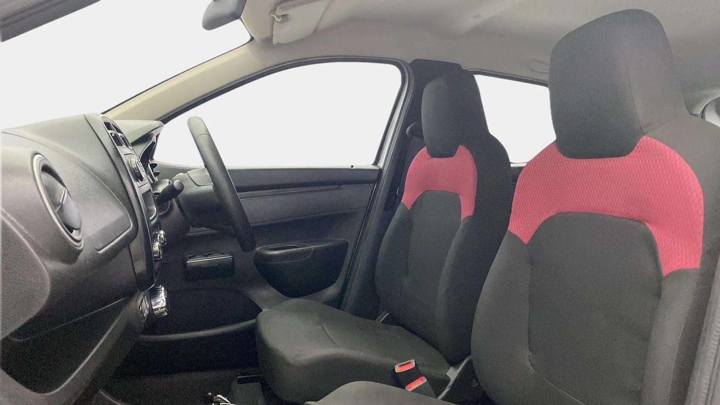 2017 Renault Kwid RXL 1.0 AMT, Petrol, Automatic, 38,360 km, Right Side Front Door Cabin