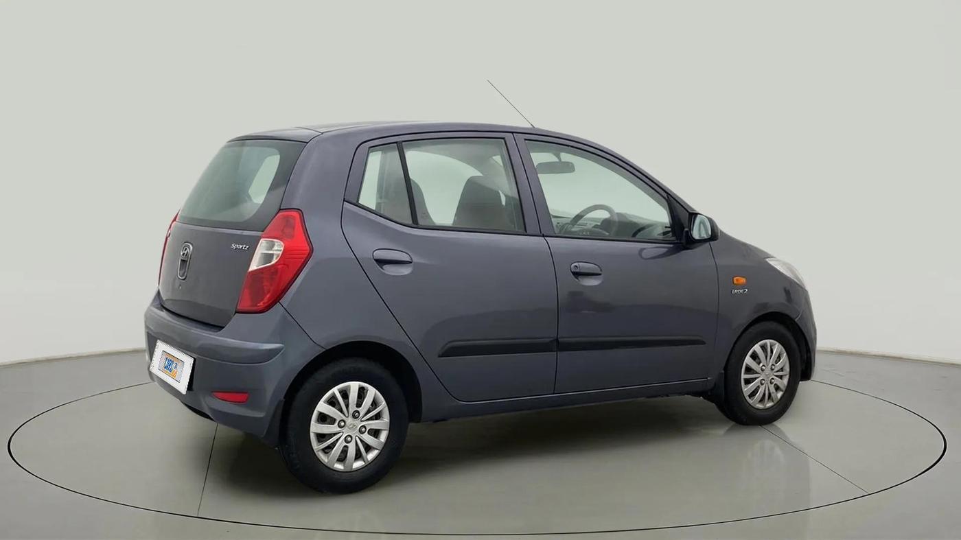 2015 Hyundai i10 SPORTZ 1.1, Petrol, Manual, 40,254 km, Right Back Diagonal