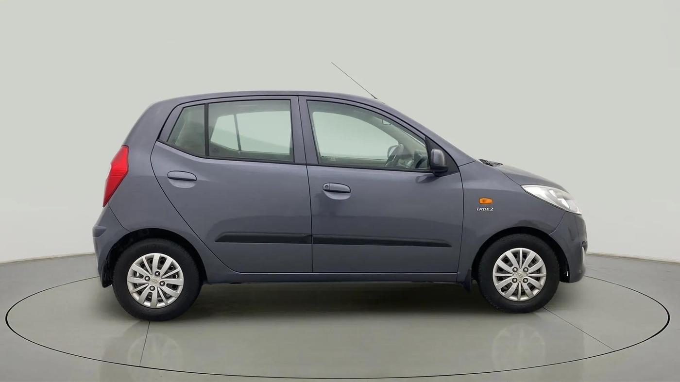 2015 Hyundai i10 SPORTZ 1.1, Petrol, Manual, 40,254 km, Right Side View