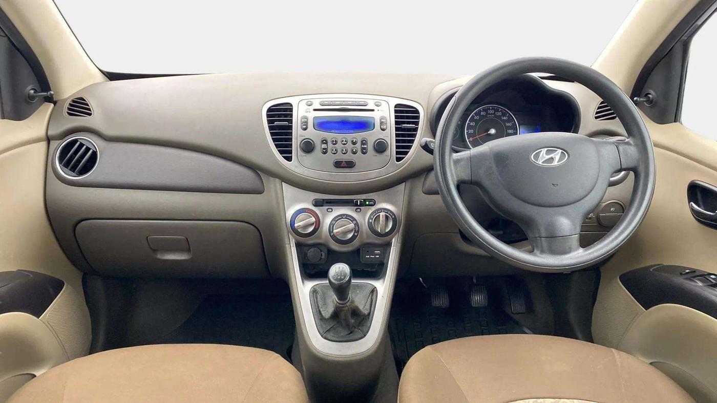 2015 Hyundai i10 SPORTZ 1.1, Petrol, Manual, 40,254 km, Dashboard