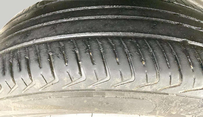 2020 Maruti New Wagon-R LXI CNG 1.0, CNG, Manual, 54,820 km, Left Front Tyre Tread
