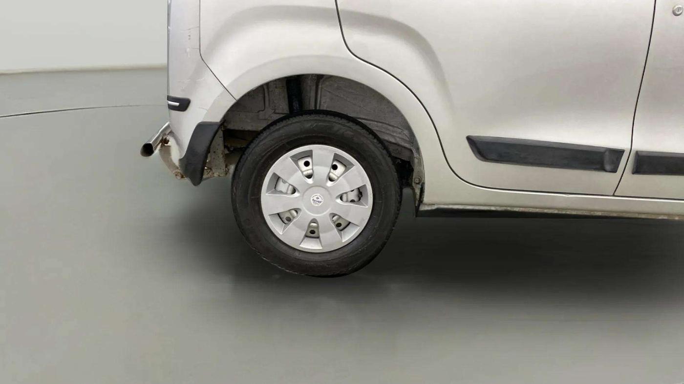 2020 Maruti New Wagon-R LXI CNG 1.0, CNG, Manual, 54,820 km, Right Rear Wheel