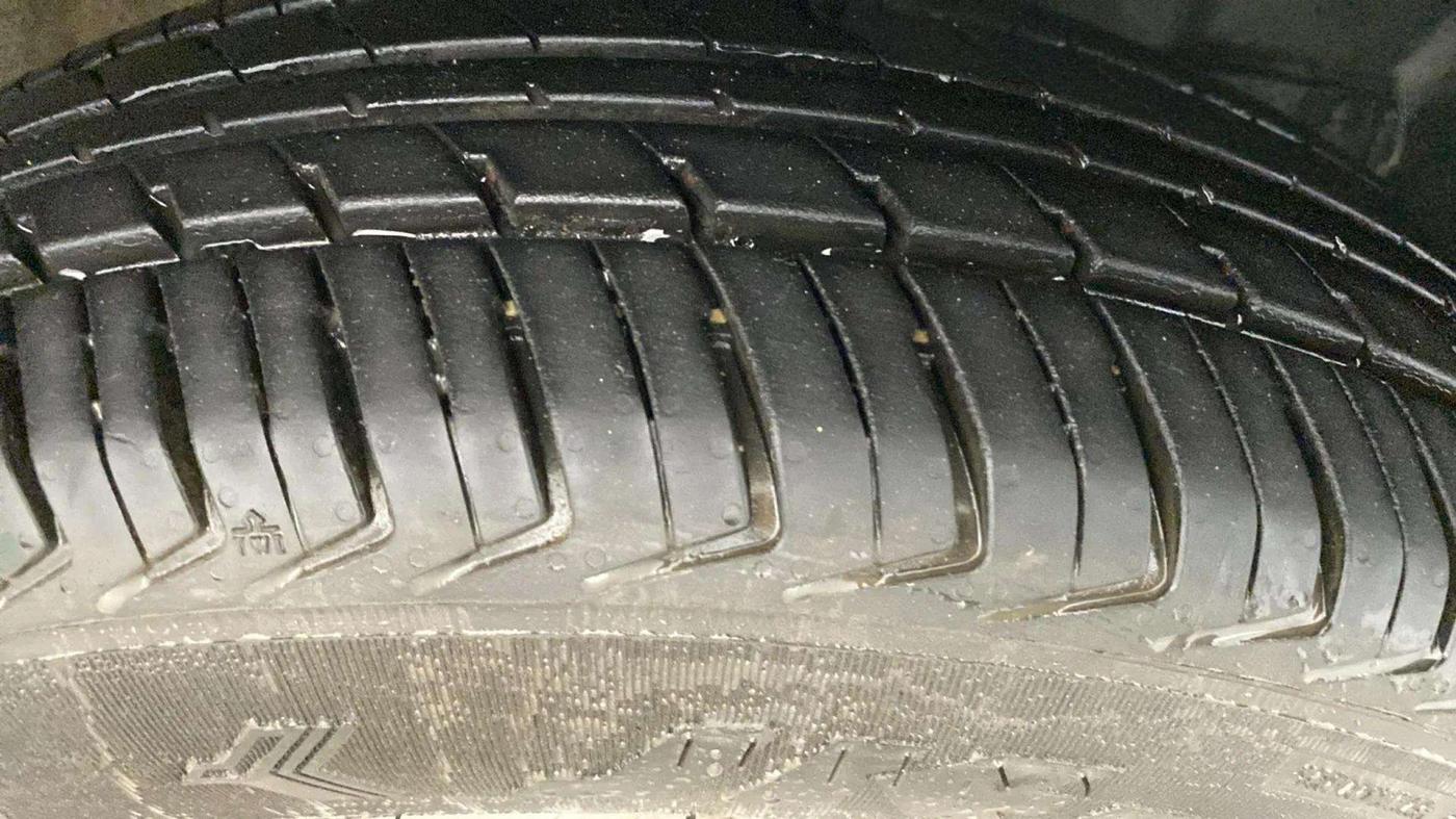 2020 Maruti New Wagon-R LXI CNG 1.0, CNG, Manual, 54,820 km, Right Front Tyre Tread