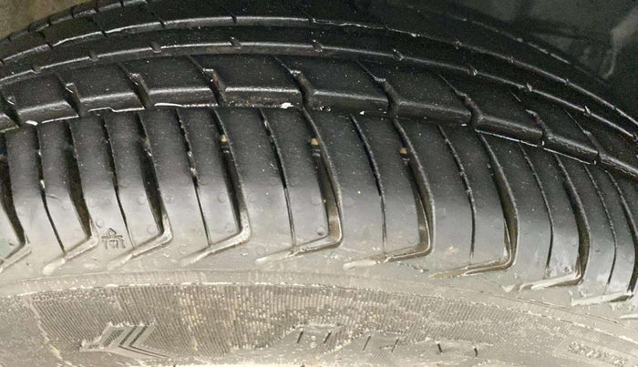 2020 Maruti New Wagon-R LXI CNG 1.0, CNG, Manual, 54,820 km, Right Front Tyre Tread