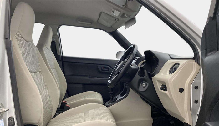 2020 Maruti New Wagon-R LXI CNG 1.0, CNG, Manual, 54,820 km, Right Side Front Door Cabin