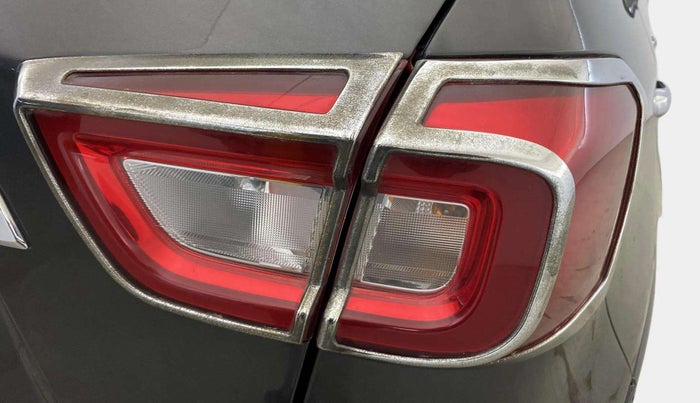 2020 Maruti Vitara Brezza LXI, Petrol, Manual, 32,267 km, Right tail light - Chrome has minor damage