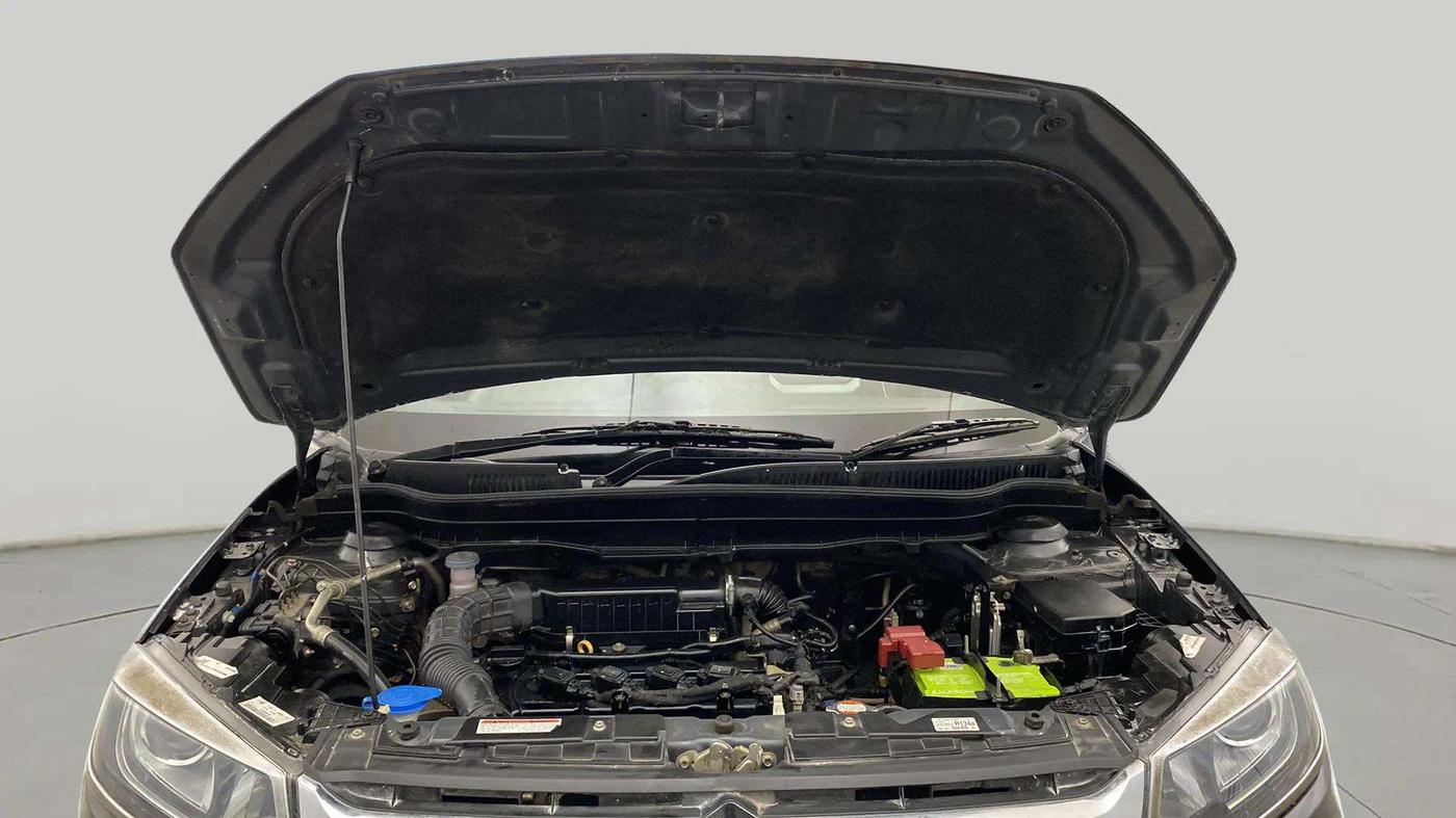 2020 Maruti Vitara Brezza LXI, Petrol, Manual, 32,267 km, Open Bonet