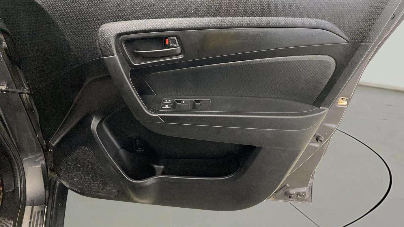 2020 Maruti Vitara Brezza LXI, Petrol, Manual, 32,267 km, Driver Side Door Panels Control