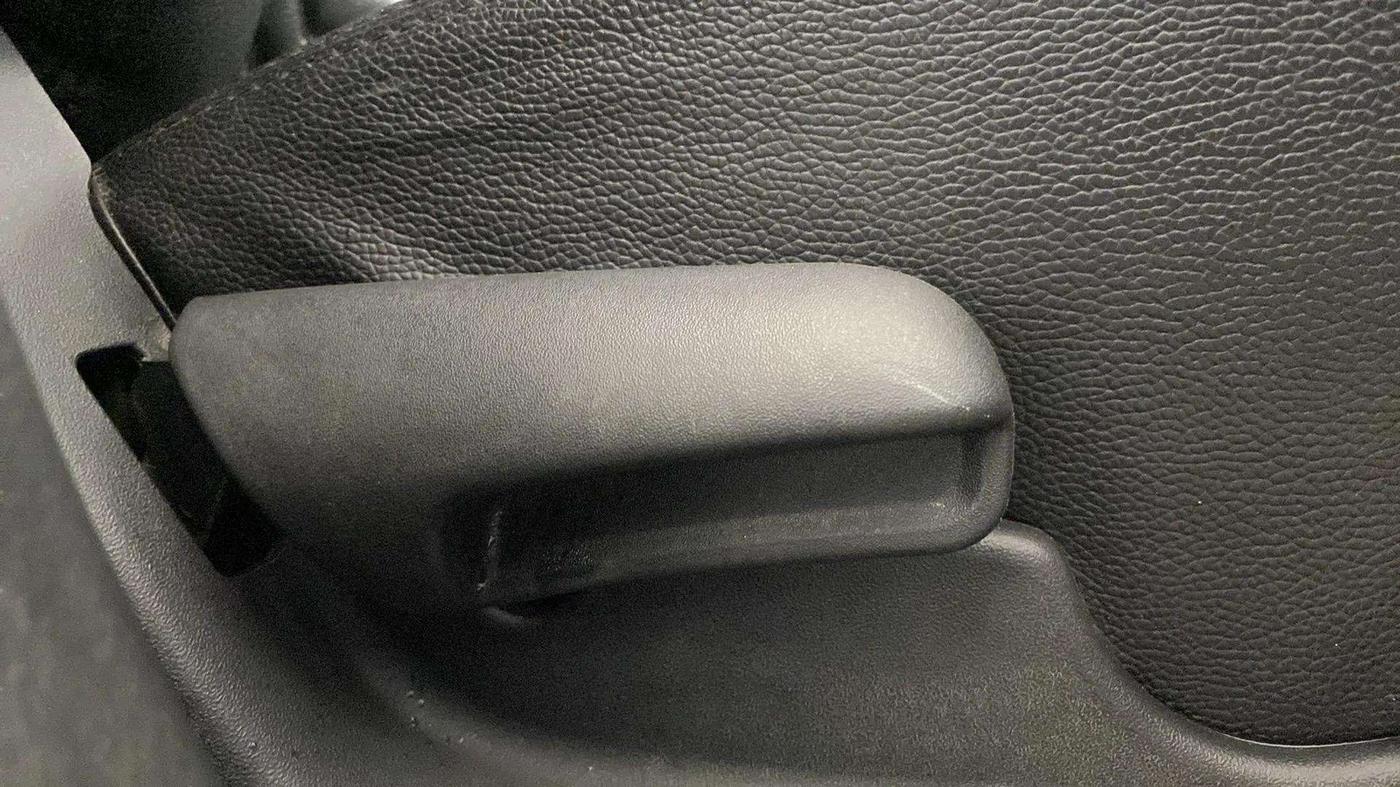 2020 Maruti Vitara Brezza LXI, Petrol, Manual, 32,267 km, Driver Side Adjustment Panel
