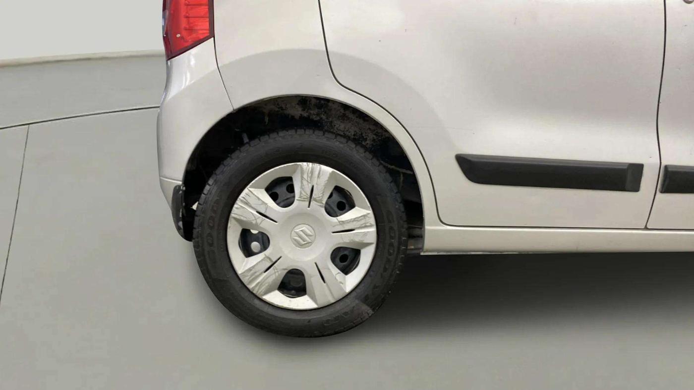 2018 Maruti Wagon R 1.0 VXI, CNG, Manual, 69,132 km, Right Rear Wheel