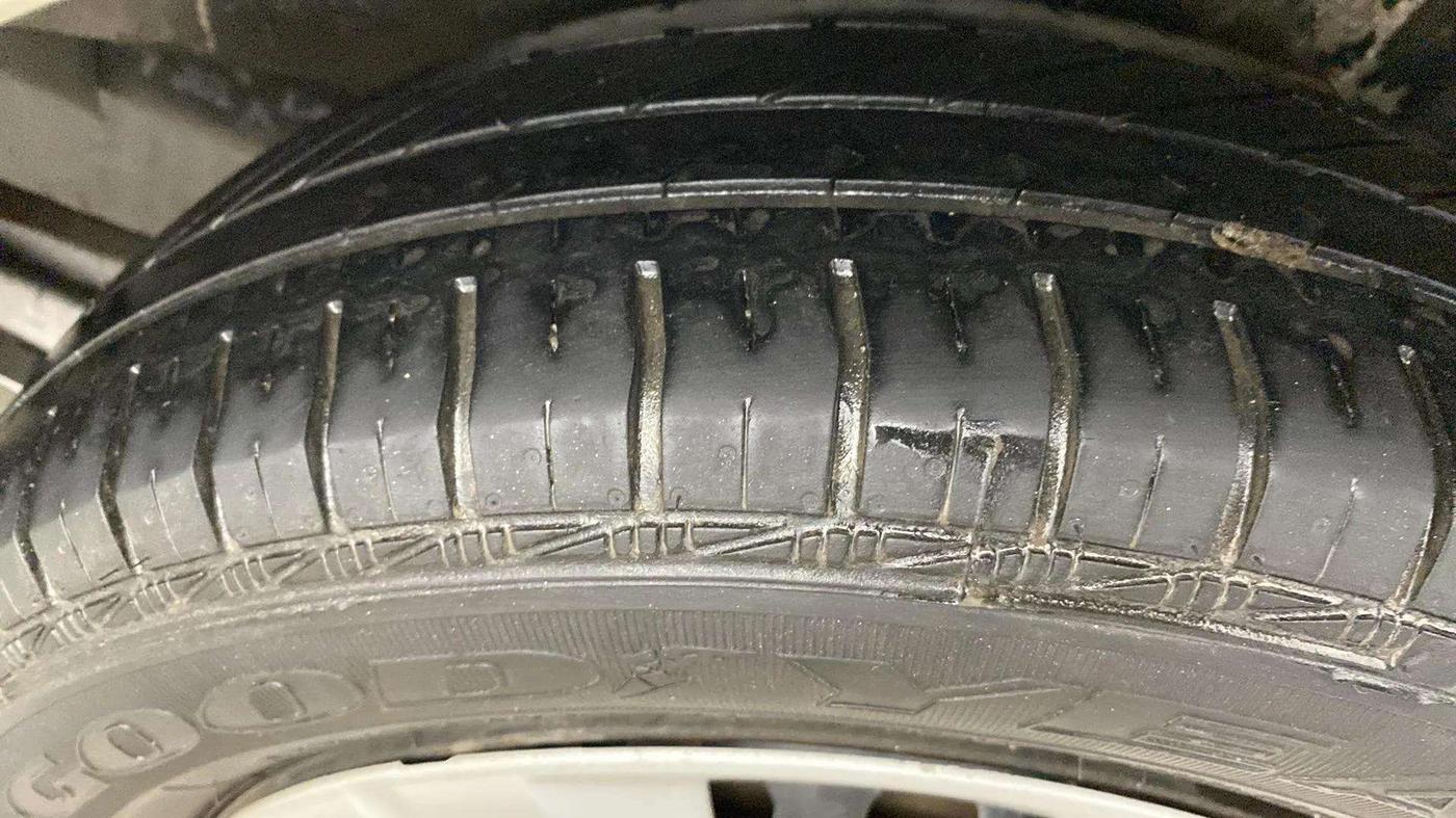 2018 Maruti Wagon R 1.0 VXI, CNG, Manual, 69,132 km, Right Rear Tyre Tread