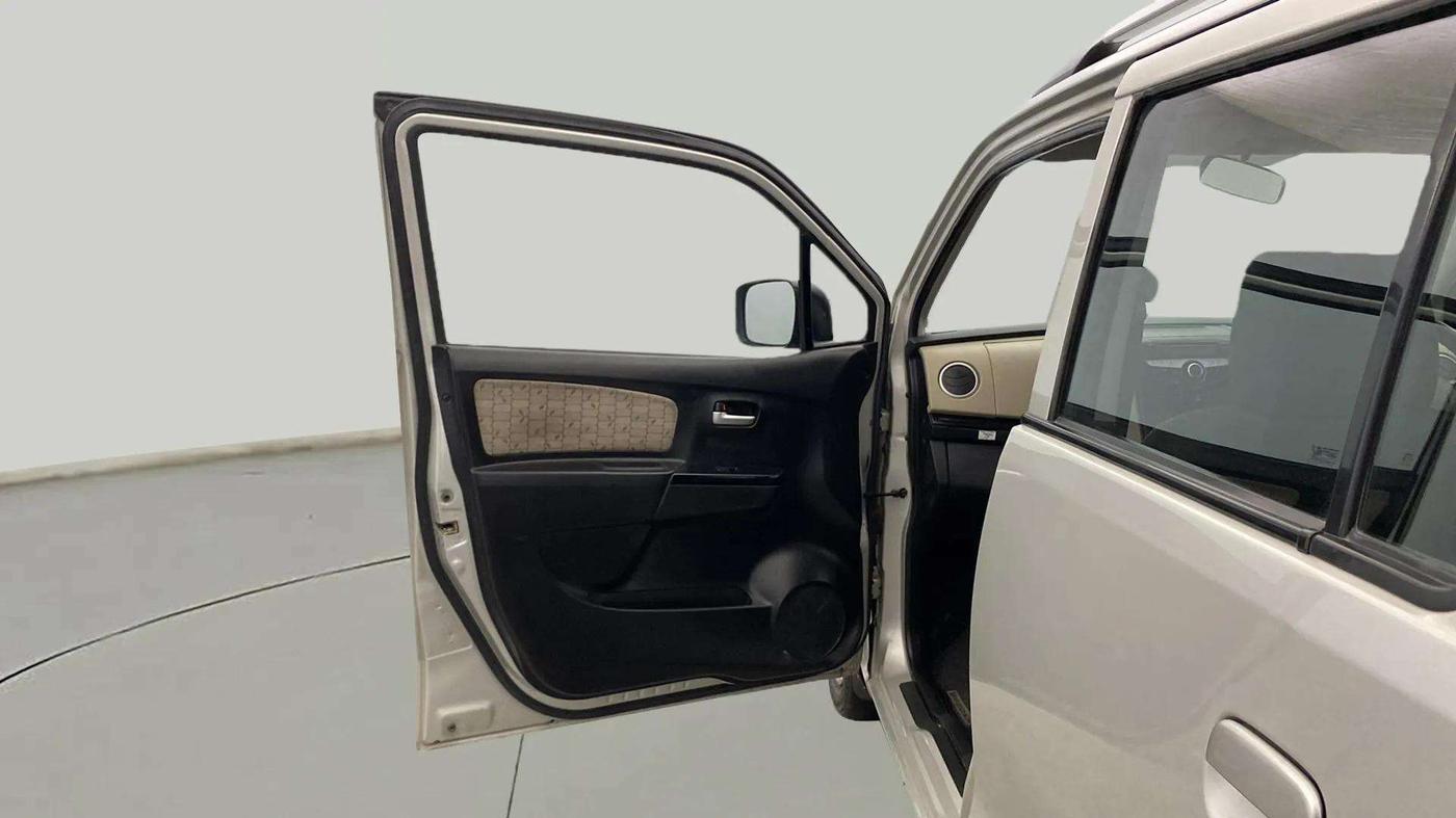 2018 Maruti Wagon R 1.0 VXI, CNG, Manual, 69,132 km, LHS Front Door