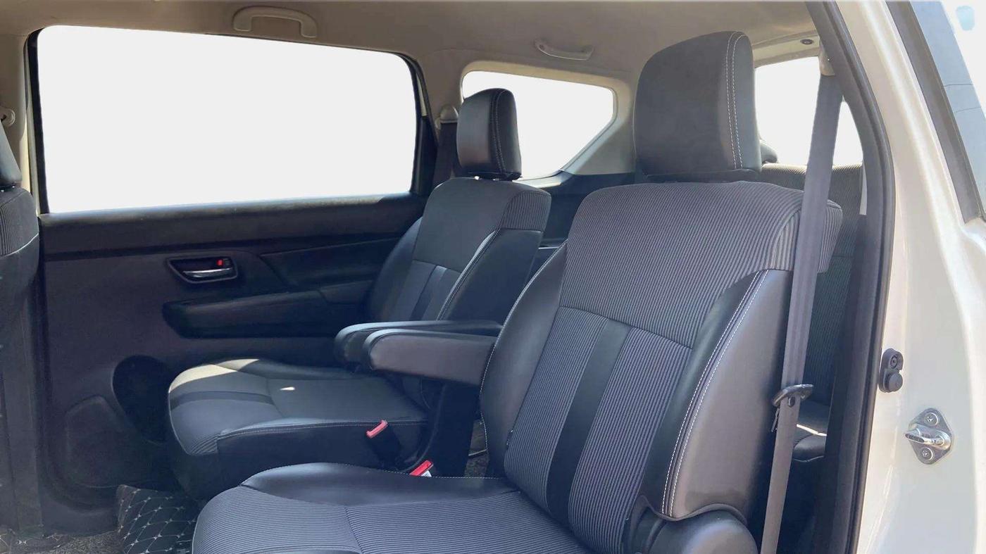 2022 Maruti XL6 ZETA MT, Petrol, Manual, 48,436 km, Right Side Rear Door Cabin