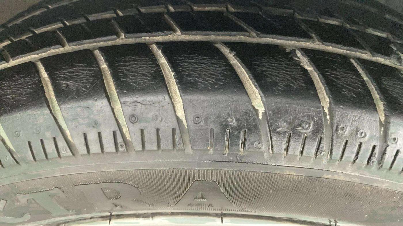 2014 Hyundai Xcent SX 1.2, Petrol, Manual, 83,140 km, Right Front Tyre Tread