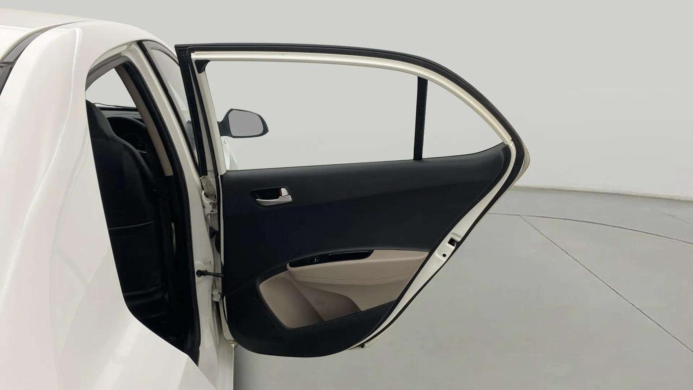 2014 Hyundai Xcent SX 1.2, Petrol, Manual, 83,140 km, RHS Rear Door