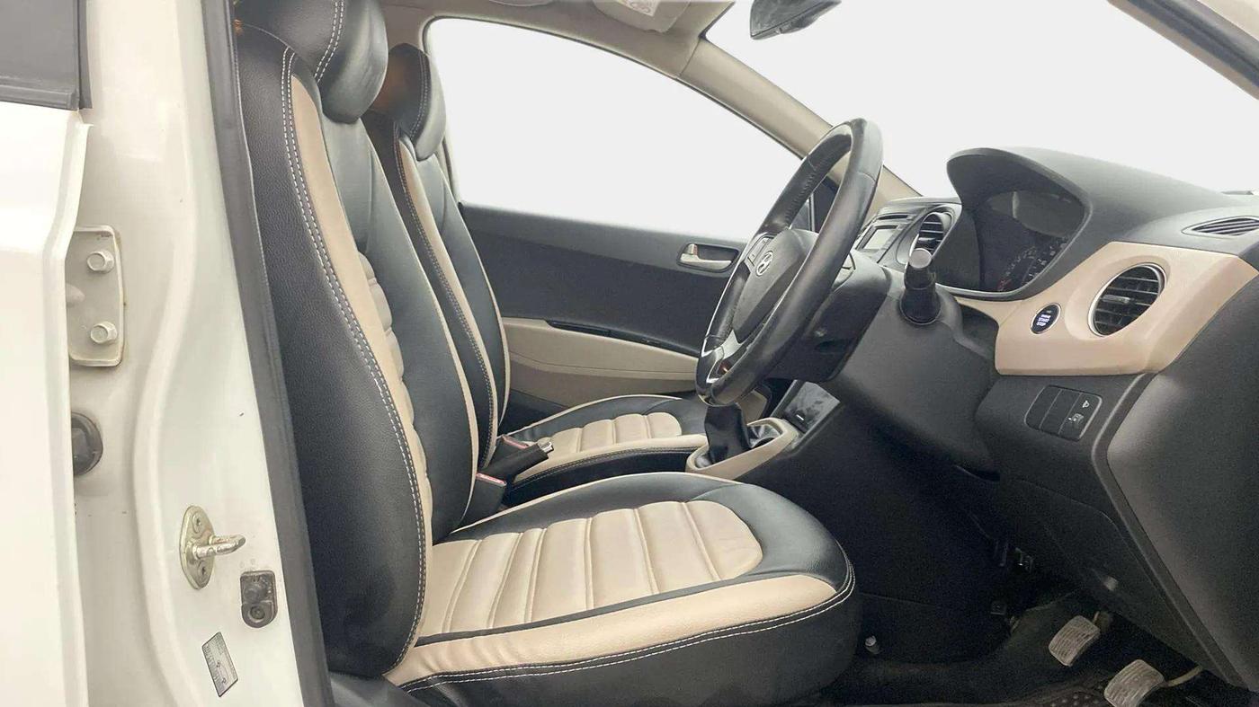 2014 Hyundai Xcent SX 1.2, Petrol, Manual, 83,140 km, Right Side Front Door Cabin
