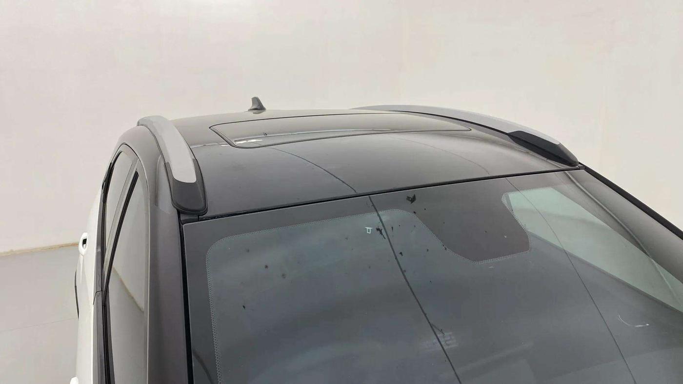 2024 Tata NEXON FEARLESS + SUNROOF DCA DUAL TONE 1.2 PETROL, Petrol, Automatic, 11,870 km, Roof