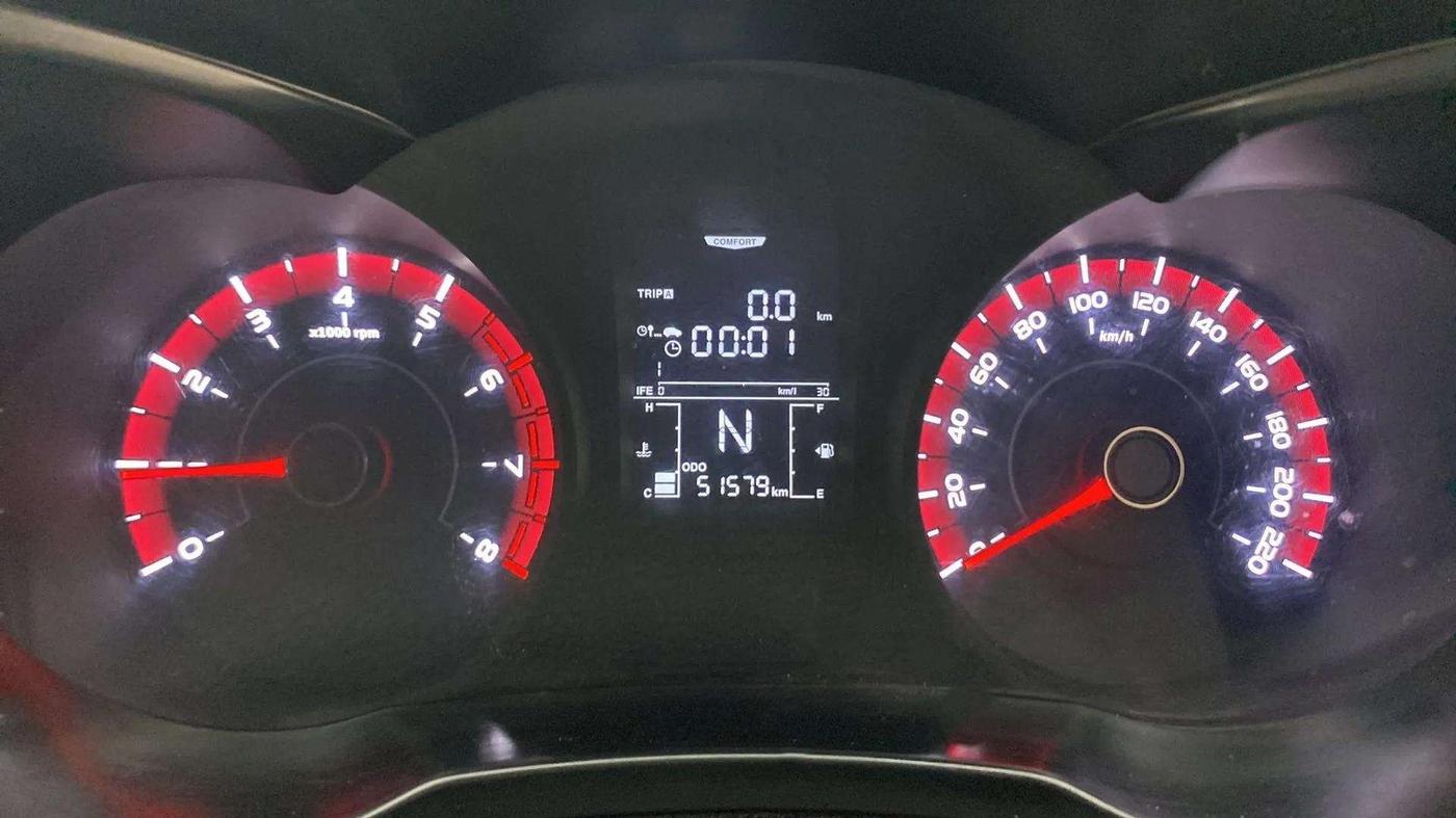 2020 Mahindra XUV300 W6 1.2 PETROL, Petrol, Manual, 51,571 km, Odometer Image