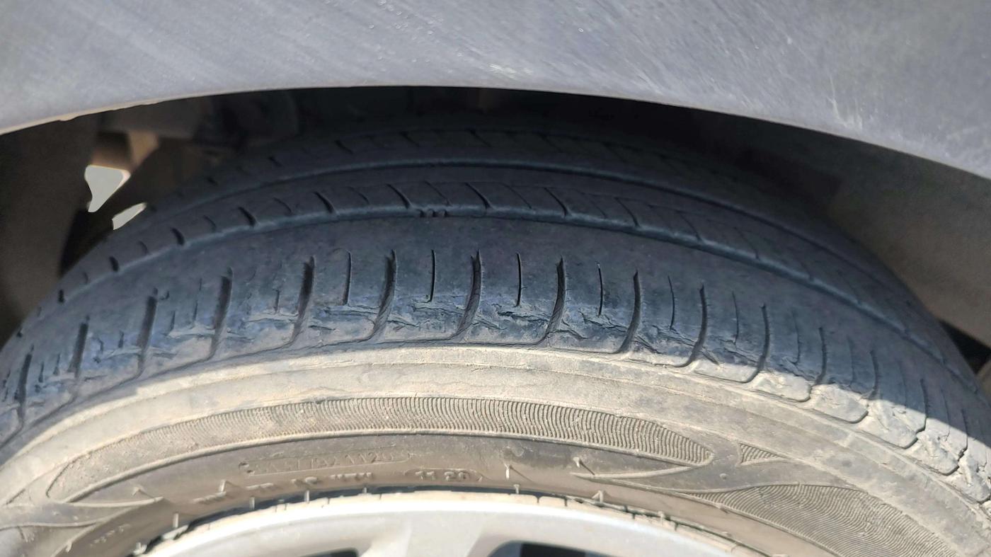 2017 Hyundai Grand i10 MAGNA AT 1.2 KAPPA VTVT, Petrol, Automatic, 59,502 km, Right Rear Tyre Tread