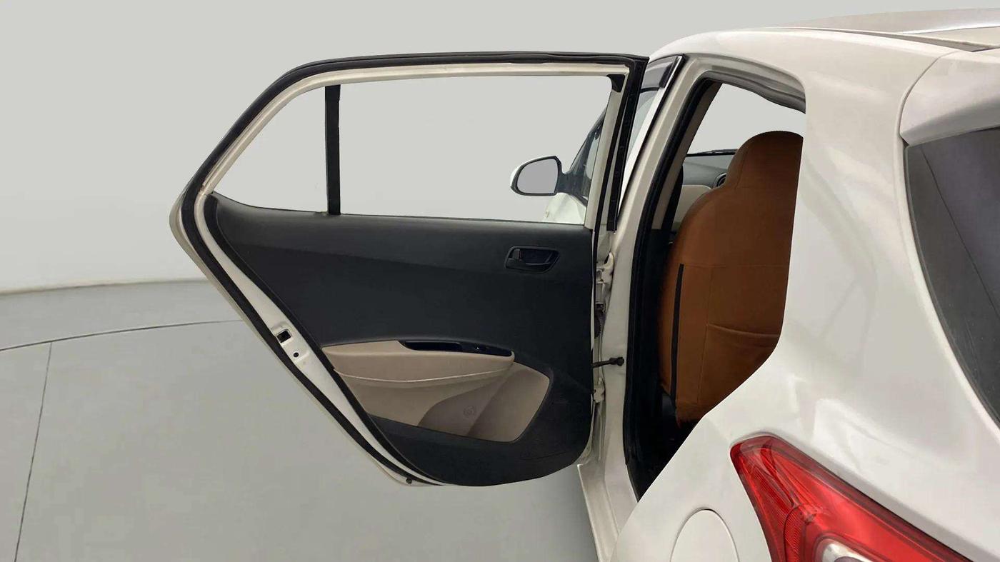 2017 Hyundai Grand i10 MAGNA 1.2 KAPPA VTVT, Petrol, Manual, 97,229 km, LHS Rear Door