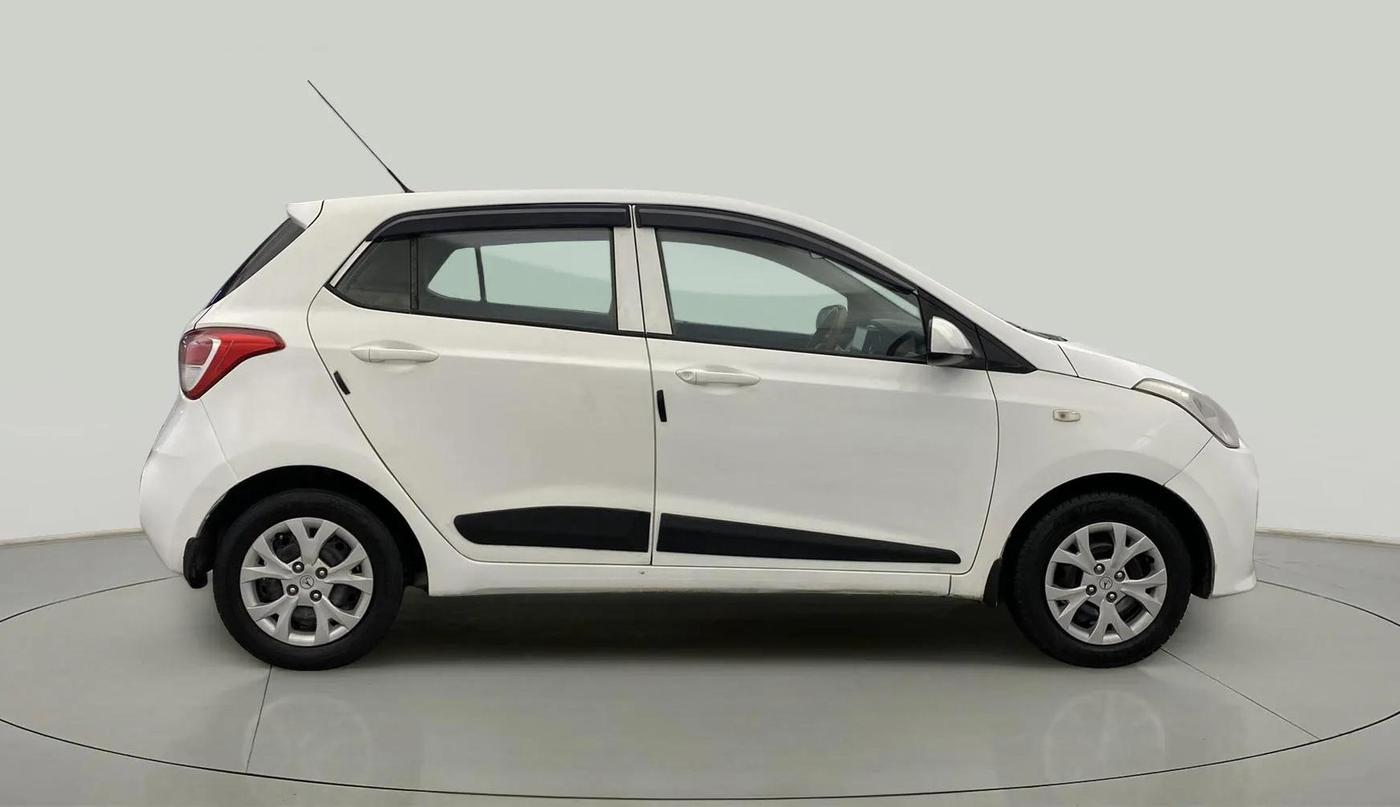 2017 Hyundai Grand i10 MAGNA 1.2 KAPPA VTVT, Petrol, Manual, 97,229 km, Right Side View