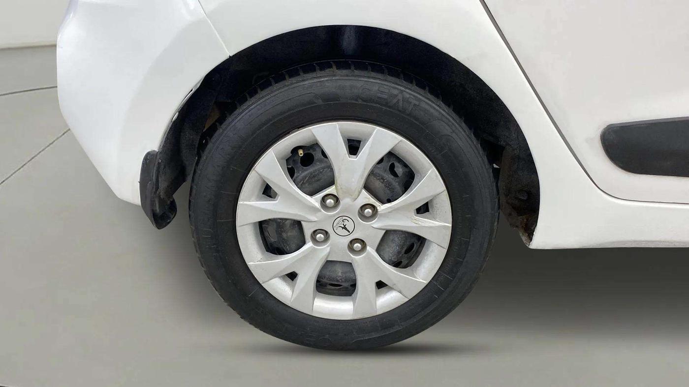 2017 Hyundai Grand i10 MAGNA 1.2 KAPPA VTVT, Petrol, Manual, 97,229 km, Right Rear Wheel