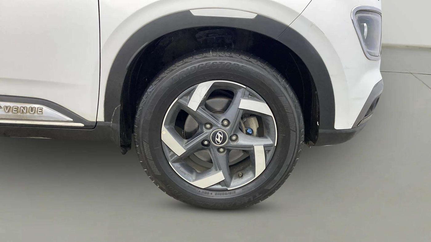 2019 Hyundai VENUE SX PLUS 1.0 TURBO DCT DUAL TONE, Petrol, Automatic, 95,459 km, Right Front Wheel