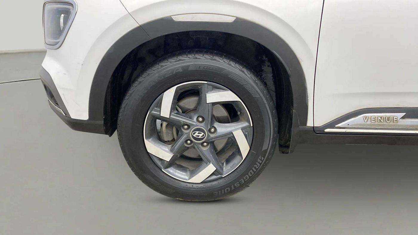 2019 Hyundai VENUE SX PLUS 1.0 TURBO DCT DUAL TONE, Petrol, Automatic, 95,459 km, Left Front Wheel