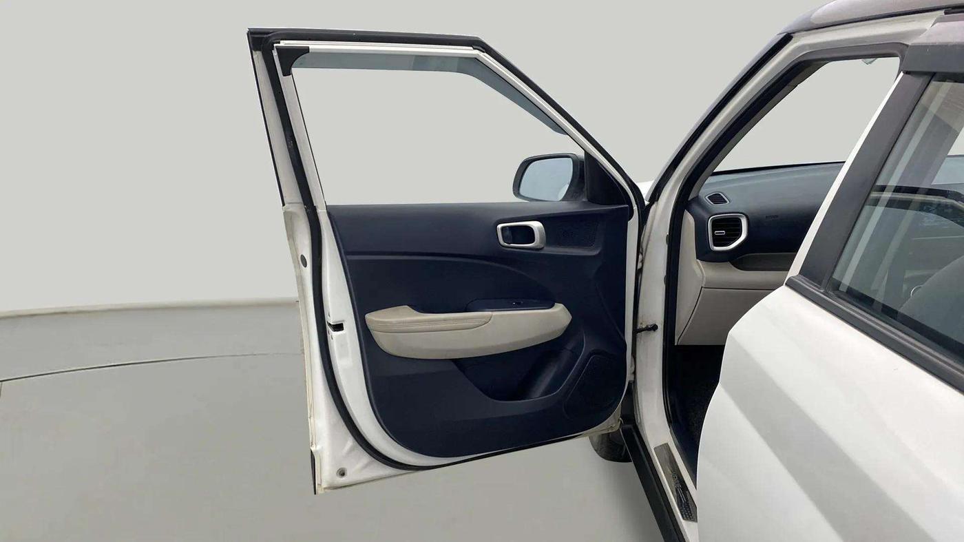 2019 Hyundai VENUE SX PLUS 1.0 TURBO DCT DUAL TONE, Petrol, Automatic, 95,459 km, LHS Front Door