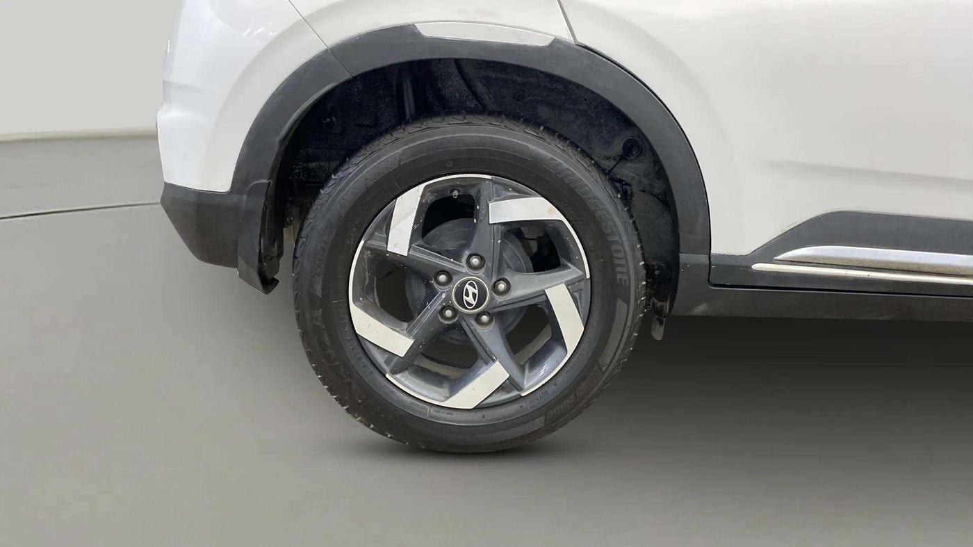 2019 Hyundai VENUE SX PLUS 1.0 TURBO DCT DUAL TONE, Petrol, Automatic, 95,459 km, Right Rear Wheel